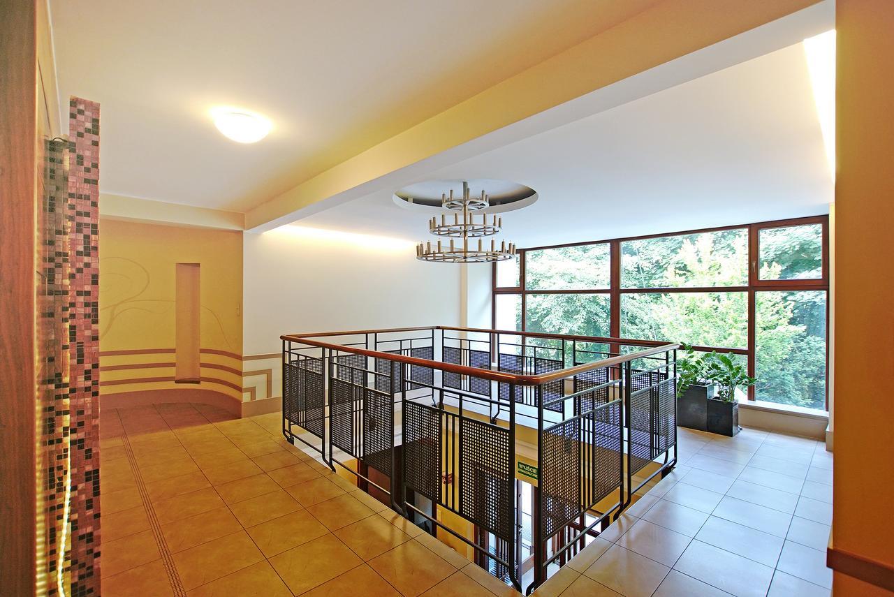 Beachfront Apartment Haga With Free Parking By Noclegi Renters Sopot Buitenkant foto