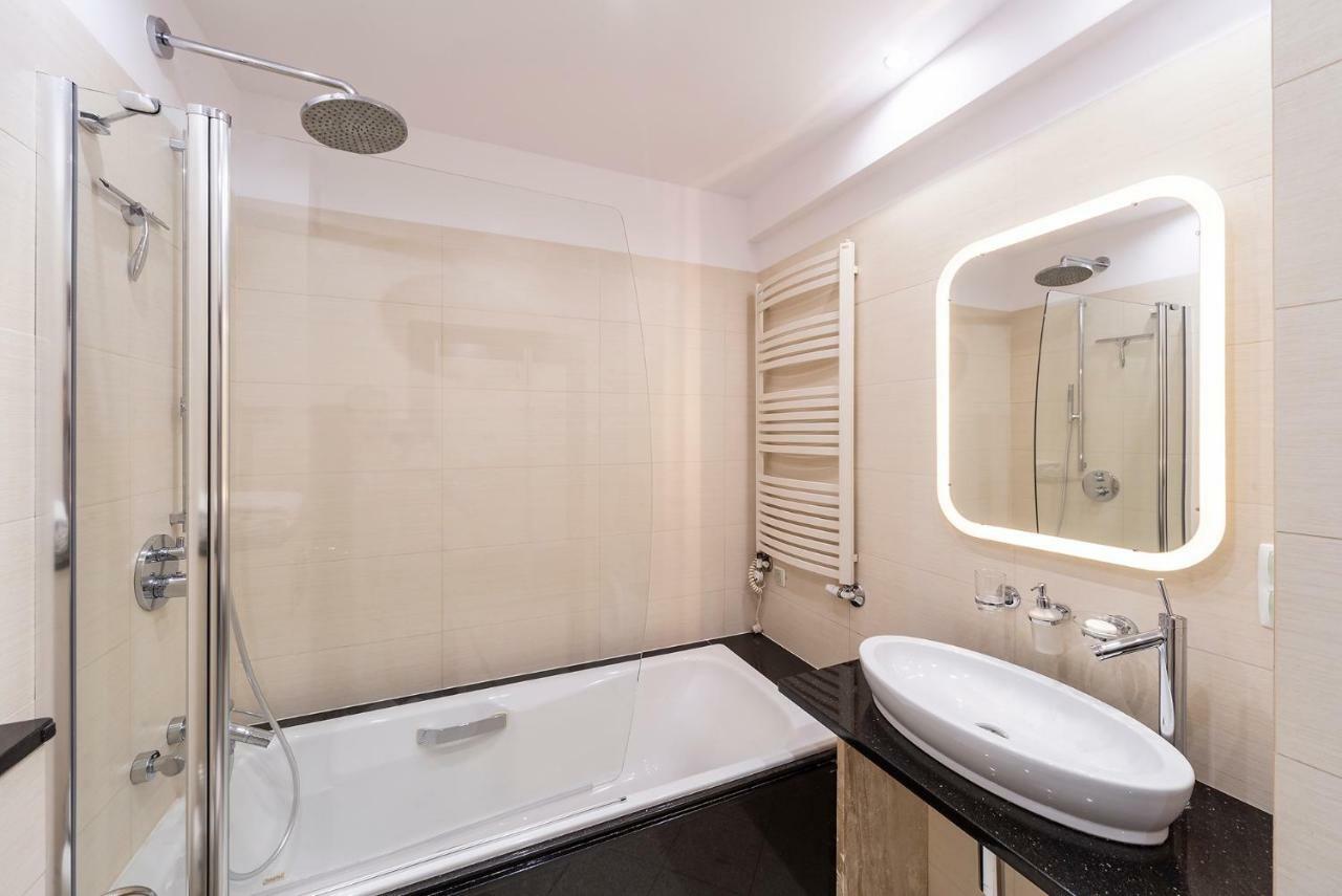 Beachfront Apartment Haga With Free Parking By Noclegi Renters Sopot Buitenkant foto